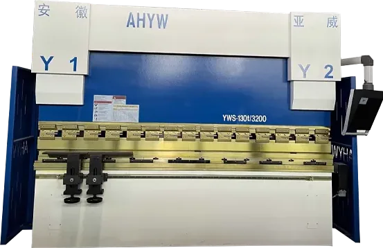 Plegadora servo CNC AHYW serie YWS, modelo YWS-130T/3200 — AHYW (Anhui Yawei)