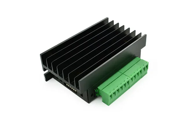 DFRobot driver de motor paso a paso TB6600 (NEMA 17/23) — DFRobot